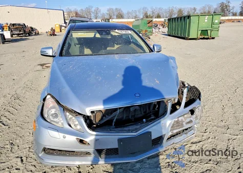 2013 Mercedes-Benz E 350 z USA, uszkodzony, nr VIN WDDKJ5KB6DF189120